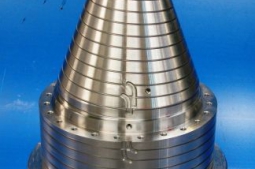Convogliatore spiralato conico eseguito su Mazak INTEGREXe-500H II